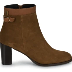 JB Martin - LOVE Hot