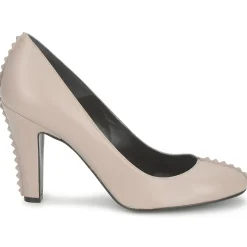 Karine Arabian - TYRA