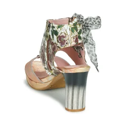 Hot Laura Vita - HICAO 09 Beige