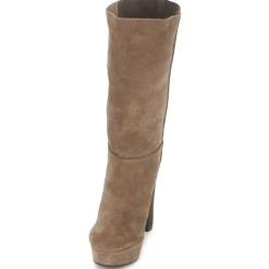 Maki Uehara - SHIGE Outlet