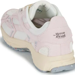 Mercer Amsterdam - The Re-Run Vintage Suede Rose