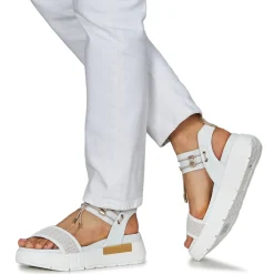 New NeroGiardini - E410700D Blanc