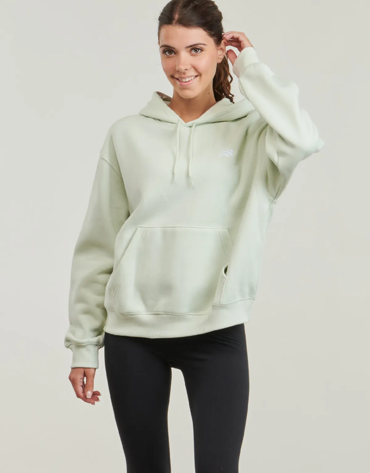 New Balance - SMALL LOGO HOODIE