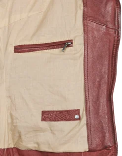 Oakwood - CAMERA Rouge New