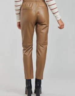 Oakwood - GIFT Camel New