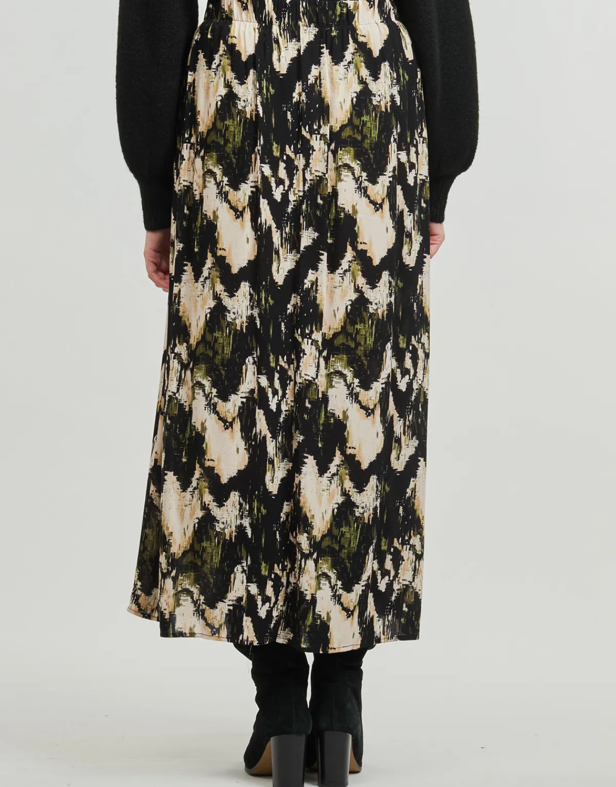 Online Only - ONLJESSIE