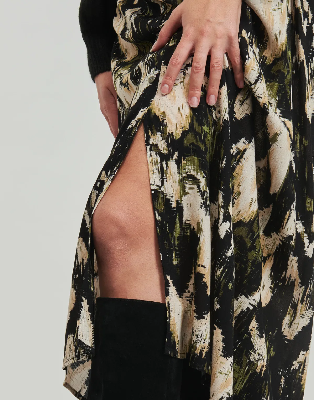 Online Only - ONLJESSIE