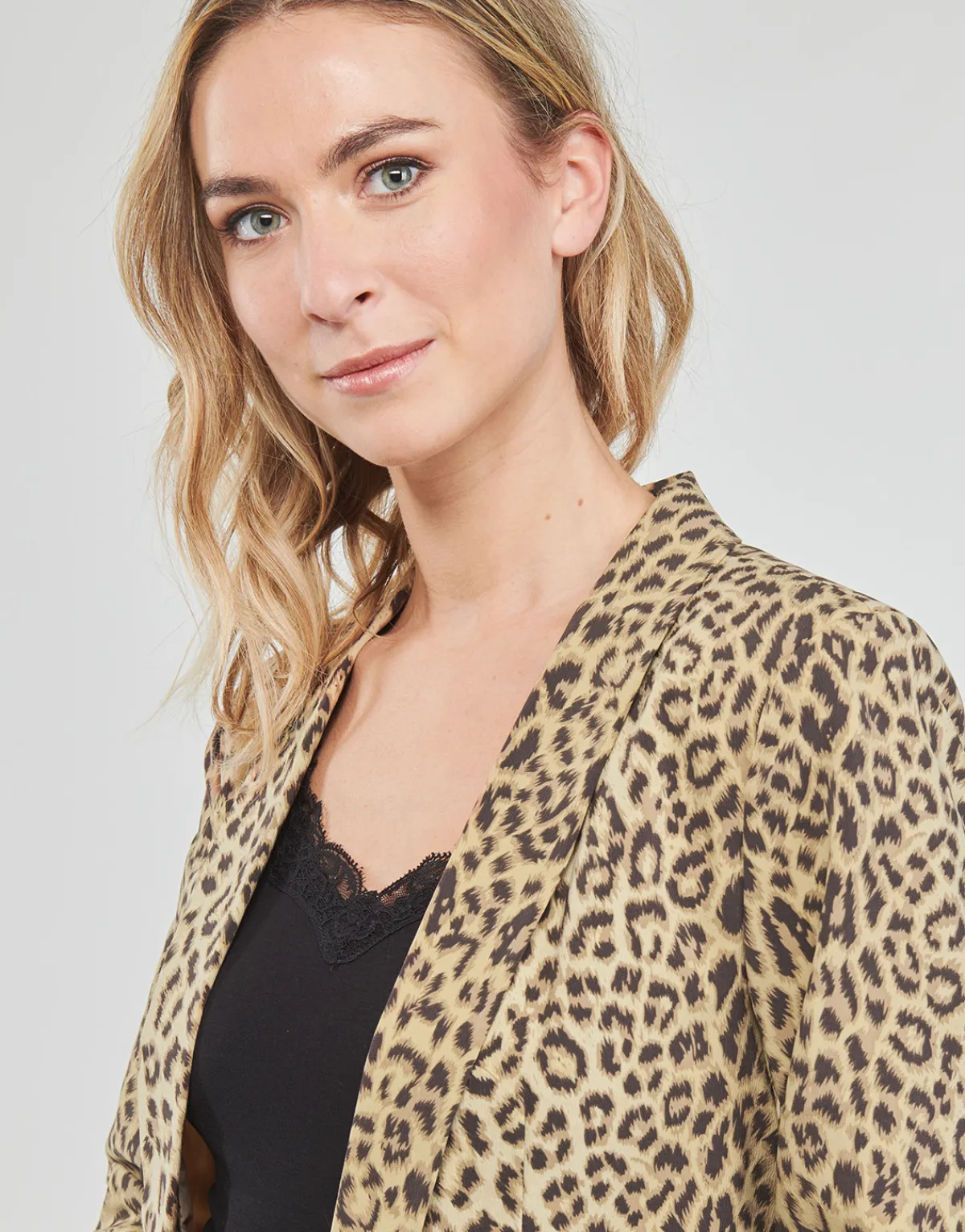 Pieces - PCBOSS 3/4 PRINTED BLAZER