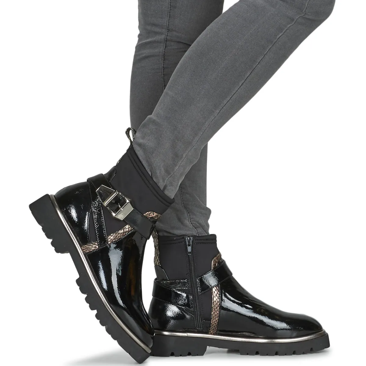 Regard - AURIAC Noir Hot