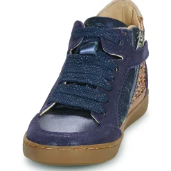 New Shoo Pom - PLAY CONNECT