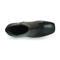 Hot Steve Madden - STREAMS Noir