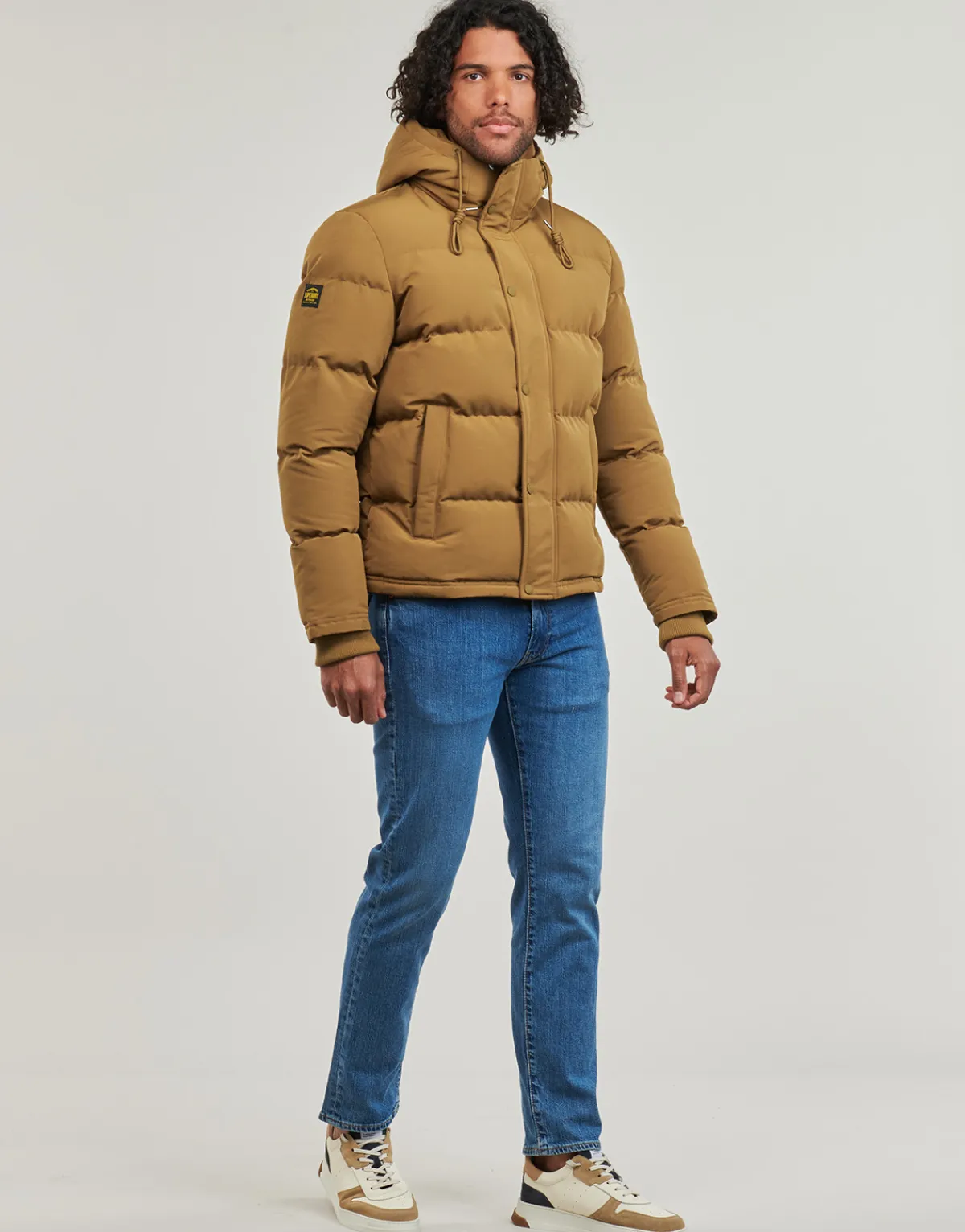Superdry - EVEREST SHORT HOODED PUFFER