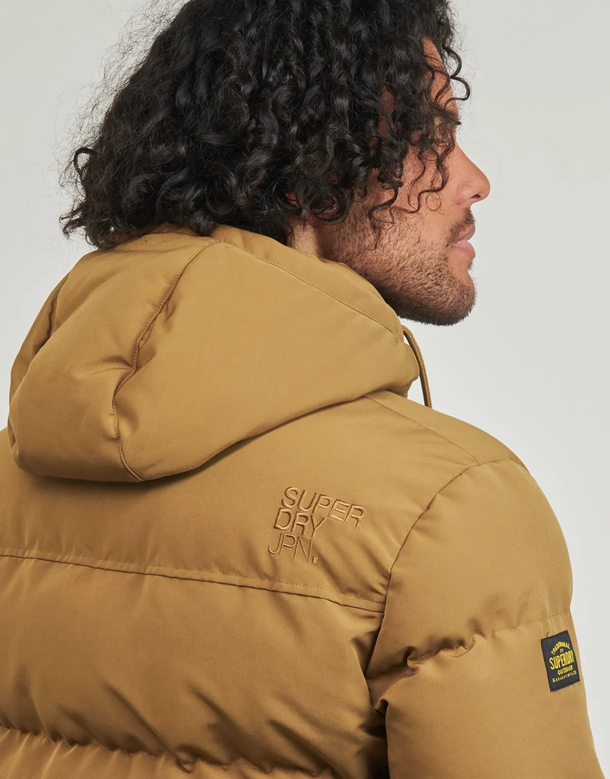 Superdry - EVEREST SHORT HOODED PUFFER