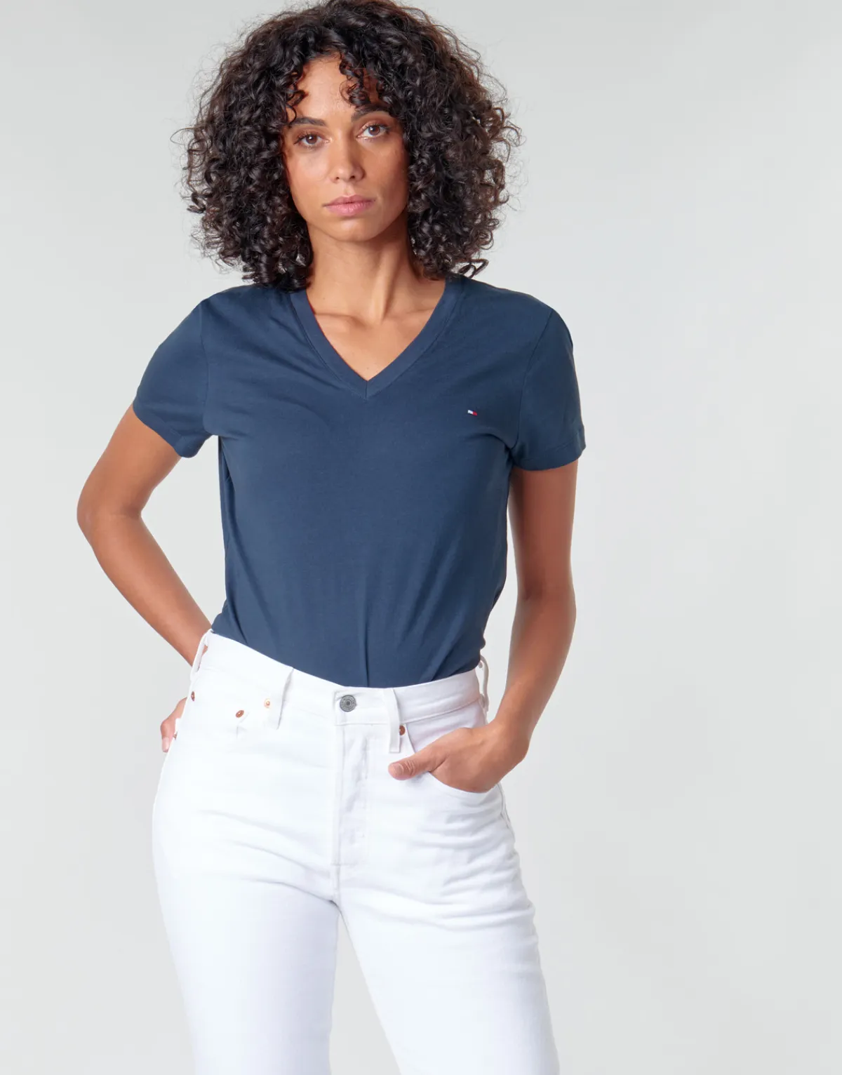 Tommy Hilfiger - HERITAGE V-NECK TEE Marine Clearance