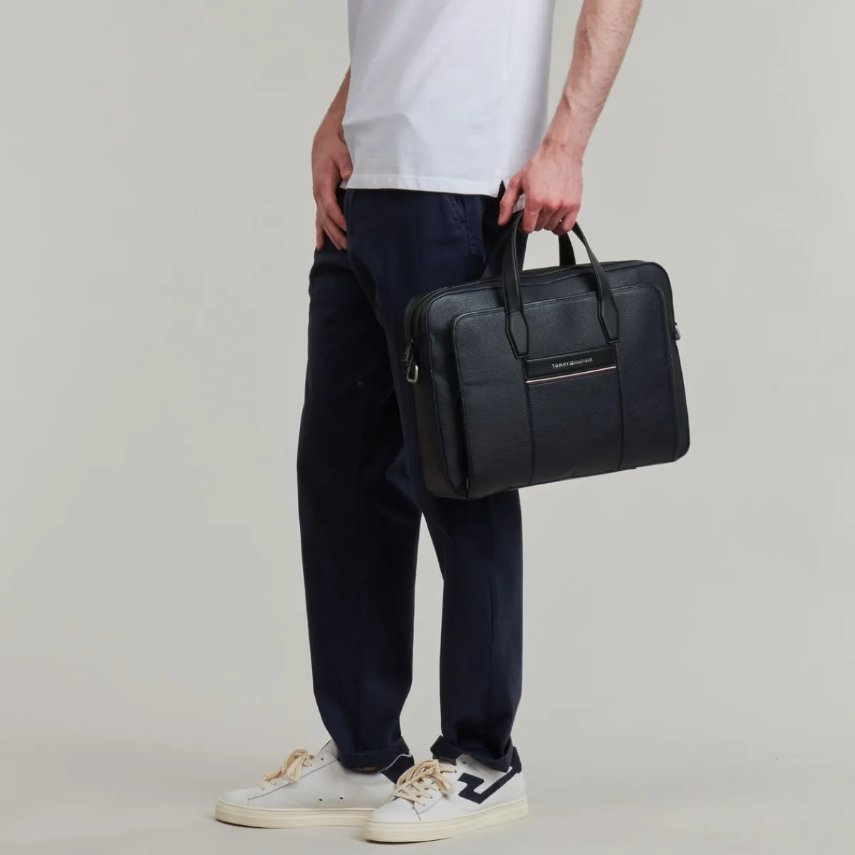 Tommy Hilfiger - TH CORP SLIM COMPUTER BAG Marine Outlet
