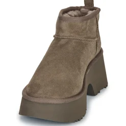 UGG - W CLASSIC ULTRA MINI NEW HEIGHTS Marron Outlet