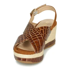 Unisa - KASTRO Camel