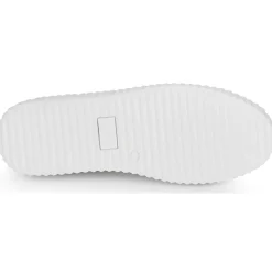 Vanessa Wu - LARISSA