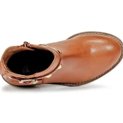 Young Elegant People - CELIA Cognac Outlet